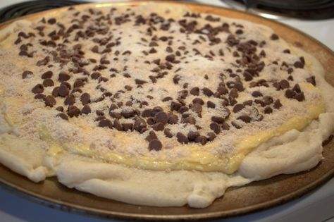 Pizza Inn Dessert Pizza Recipe, Pizza Inn Chocolate Chip Pizza, Chocolate Chip Dessert Pizza Recipe, Chocolate Chip Pizza Recipe, Dessert Pizza Recipe Easy, Chocolate Chip Dessert, Chocolate Chip Pizza, Pizza Inn, Chocolate Chip Cookie Pizza