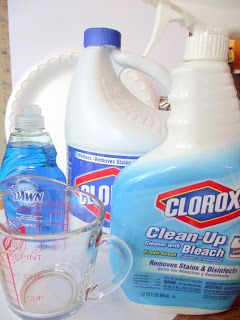 Clorox Spray, Cleaning With Bleach, Clorox Bleach, Emergency Survival Kit, Survival Supplies, Homemade Cleaning Products, Diy Cleaners, Cleaners Homemade, Diy Cleaning Products