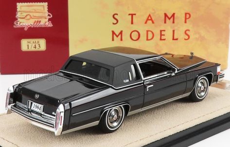 MODELCARSWHOLESALE.COM Revell Model Cars, Car Companies, Cadillac Fleetwood, Metal Models, Toy Cars, S Car, Diecast Model Cars, Plastic Model Kits, Model Kits