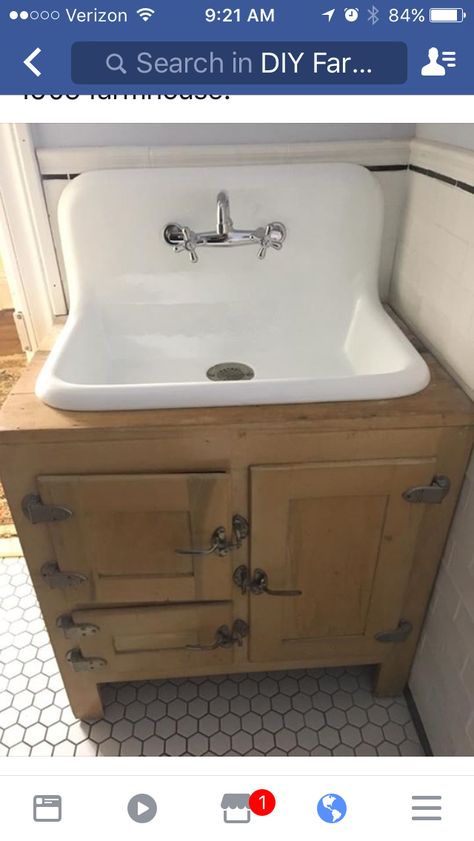 Vintage Sinks Bathroom, Schoolhouse Bathroom, Antique Farmhouse Sink, Vintage Sinks, Vintage Bathroom Sink, Vintage Bathroom Sinks, Skoolie Life, Bathroom Moodboard, Bathroom Cottage