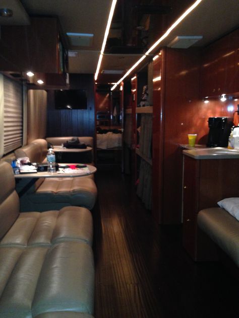 Tour Bus Aesthetic Band, Band Tour Life Aesthetic, Tour Bus Aesthetic, Tour Bus Interior, Stock Chart Patterns, Luxury Motorhomes, Music Studio Room, Dream Music