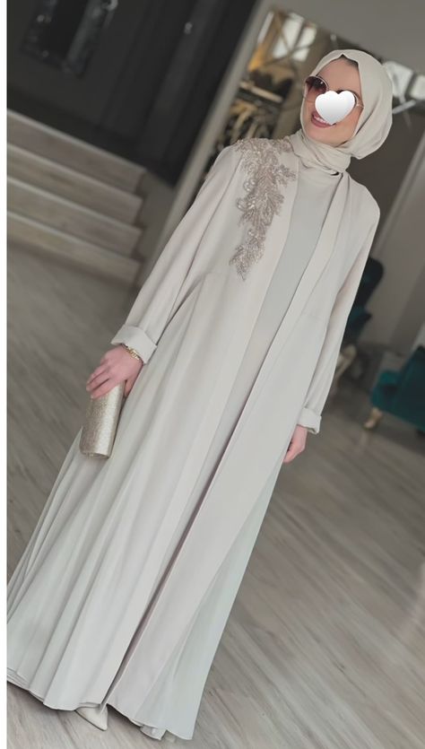 New Abaya Style, Abaya Coat, Islamic Modest Fashion, Dress Designs For Stitching, Modest Outfits Muslim, Abaya Fashion Dubai, Abaya Outfit, Abaya Kimono, Abaya Style