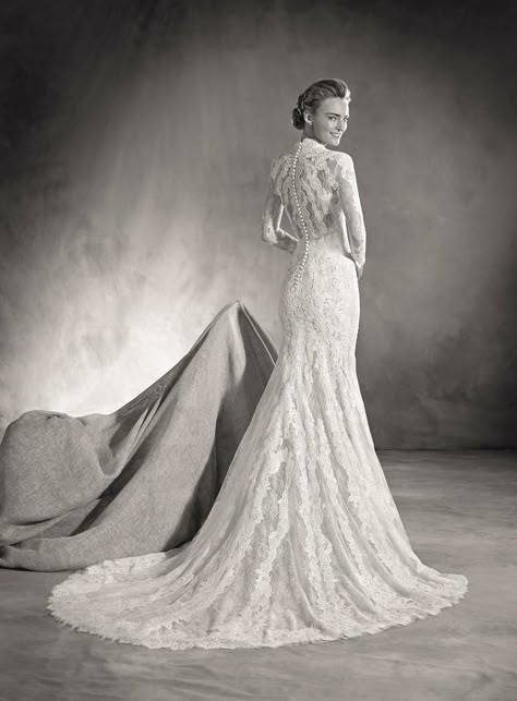 Mermaid Wedding Dress With Sleeves, Lace Back Dresses, Sleeve Wedding Dress, Used Wedding Dresses, Long Sleeve Wedding, Wedding Dresses Romantic, Stylish Wedding, Elegant Wedding Dress, Wedding Dresses Unique