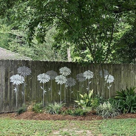 Painting Stencil Large Daisy Fence Stencil – Walls Stencils, Plaster Stencils, Painting Stencils, Plaster Molds Wall Stencil Ideas, Fence With Flowers, Garden Fence Art, Garden Mural, Stencil Ideas, Flowers Painted, Fence Art, Fence Paint, Walled Garden