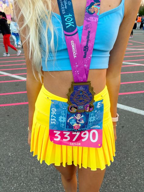 #halfmarathon #halfmarathonaesthetic #disney #rundisney Disney Marathon Outfit, Disney Marathon, Run Disney, Half Marathon, Running, Disney, Pins