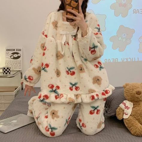 Cute Pijamas, Cute Night Outfits, Cute Nightwear, Female Sleepwear, Pajamas Aesthetic, Winter Flannel, Stylish Pajamas, Pajama Pattern, Pajama Fashion