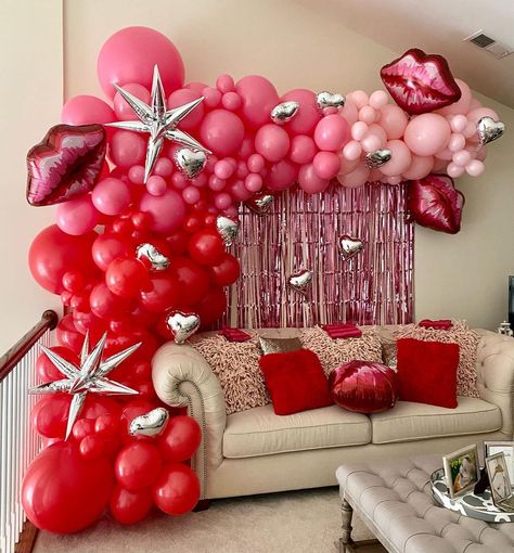 Event supply rental & balloons on Instagram: “Will you be my Valentine? Xoxo 💋 😘 . . . . . . . . #balloongarland #marylandballoons #virginiaballoons #dcballoons #balloondecor…” Xoxo Birthday Party Ideas, Valentines Balloon Garland, Valentines Event, Donut Themed Birthday Party, 30th Party, Valentines Balloons, Prom Decor, Galentines Party, Event Solutions