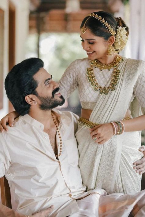 South Indian Groom, Engagement Portraits Poses, Engagement Dress For Groom, Buddhist Wedding, Marriage Poses, Wedding Day Outfit, Indian Wedding Poses, Anniversary Couple, Couple Wedding Dress