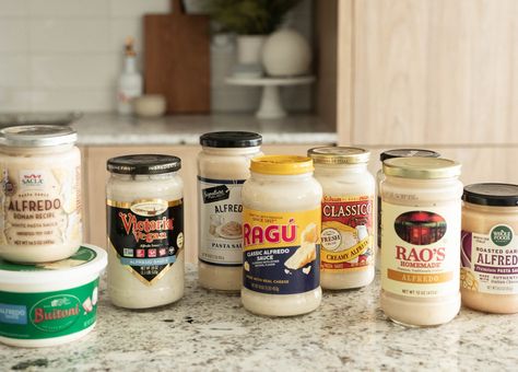 I Tried 9 Grocery Store Alfredo Sauces—This Is the One I’ll Always Have in My Pantry Ragu Alfredo Sauce, Jar Alfredo Sauce, Best Alfredo Sauce, Best Alfredo, Chicken Alfredo Sauce, Classic Alfredo Sauce, Jarred Alfredo Sauce, Panini Recipes Chicken, Vegan Alfredo Sauce