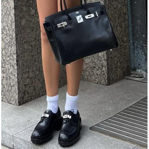 Oxford Shoes Outfit, Flats For Women, Hermes Shoes, All About Shoes, Journee Collection, Teen Fashion Outfits, New Wardrobe, Leather Flats, Hermes Birkin