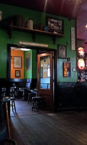 Arthaus-irish-pub-decor-paint - Irish Pubs Global Green Library Room, Irish Pub Basement, Pub Interior Ideas, Irish Pub Interior, Irish Pub Decor, Pub Interior Design, Home Library Decor, Pub Interior, Pub Sheds