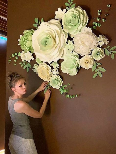 Simple DIY Paper Flowers: Beautiful Crafts for Any Occasion Flowers For Wall Decor, Paper Flowers For Wall, Crepe Paper Peonies, Flowers For Wall, Large Paper Flowers Diy, White Paper Flowers, Paper Peonies, Paper Flower Wall Decor, Paper Wall Hanging