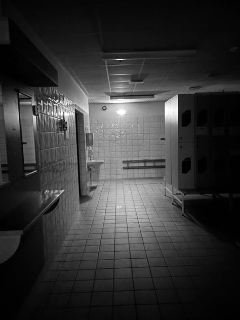 3d Tipografi, Eerie Places, Dreamcore Aesthetic, Weirdcore Aesthetic, The Backrooms, Weird Core, Be Here Now, Public Restroom, Dreamcore Weirdcore