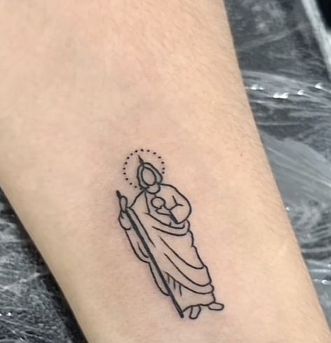 Virgin Mary Outline Tattoo, Made In Mexico Tattoo, San Judas Tattoo Women, San Judas Tadeo Tattoo For Women, Small San Judas Tattoo, Small Jesus Tattoo, Bea Tattoo, Small Mexican Tattoo, Small Catholic Tattoos