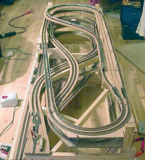 Z Scale Trains, N Scale Train Layout, N Scale Layouts, Ho Train Layouts, Model Train Table, Ho Scale Train Layout, N Scale Model Trains, Model Train Accessories, Ho Model Trains