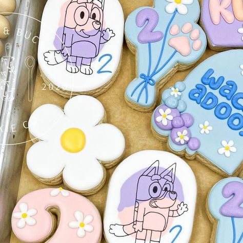 Morgan Mathis Arbuckle on Instagram: "Wackadoo!! Kloey is TWO ✨ loved this Bluey set so much (reminder: I’m taking the summer off from custom orders but I still have sets I need to share 🩷)  #bluey #blueybirthday #blueybirthdayparty #blueycookies #wackadoo #templetx #beltontx #saladotx #bellcounty #bellcountytx #bellcountycookies" Bluey Cookies Decorated Girl, Bluey Cookies For Girl, Bluey Cookies Decorated, Bluey Cookies, Royal Cookies, Bluey Party, Bluey Birthday, Second Love, Cookies Decorated