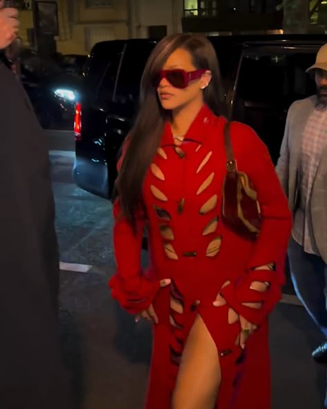 Rihanna Outfits 2024, Rihanna Performance Outfits, Rihanna In Red, Rihanna 2024, Rhianna Fashion, Rihanna Red Dress, Rihanna Fashion, Rihanna Dress, Rihanna Street Style