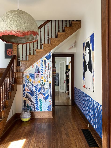 Boho Entryway Door, Hand Painted Staircase Mural, Decor For Older Homes, Half Wall Stencil Ideas, Indie Wall Mural, Creative Diy Furniture, Art On Top Of Wallpaper, Diy Spanish Style Home, Apartment Mural Wall