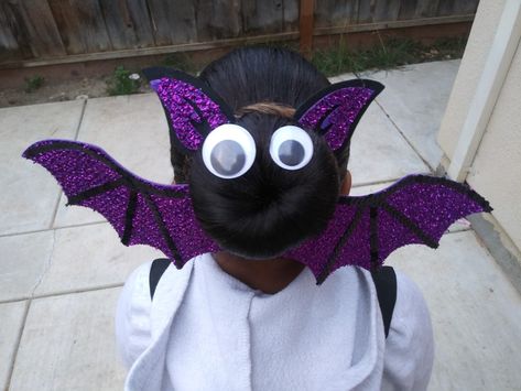 Halloween Bun Hairstyles, Bat Hairstyle, Halloween Hair Kids, Halloween Toddler Hair, Wacky Hair Day Ideas For Girls Easy Halloween, Simple Halloween Hair Kids, Spooky Hair Styles For Kids, Diy Bat Headband, Halloween Costume Hair Accessory Headband