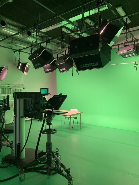 Movie Studio Set, Music Studio Room Design, Studio Room Design, Fashion Dream Job, My Future Job, Podcast Studio, Career Vision Board, Film Life, Music Studio Room