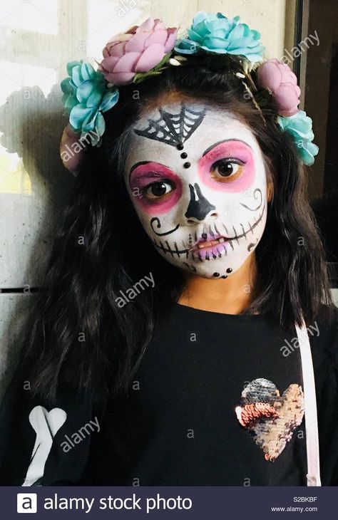 Girls Halloween Face Paint, Diy Skull Face Paint, Girls Skeleton Face Paint, Skeleton Face Paint Halloween, Rainbow Skeleton Makeup For Kids, Kids Skeleton Makeup Girl, Sugar Skull Face Paint Kids, Skeleton Face Makeup Kids, Kids Skeleton Face Paint Easy