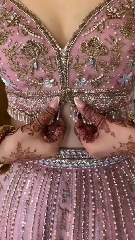 A pastel lehenga reflects a serene charm, blending contemporary aesthetics with traditional appeal. #trending #lehengas #sareefashion #indianfashion #weddingdress #bridesmaids #bridalenghas #viralpins #weddingdress Lengha Pink, Beautiful Lengha, Things To Buy At Costco, Lehenga With Dupatta, Photoshop Fails, Latest Bridal Lehenga Designs, Latest Bridal Blouse Designs, Bridal Lehenga Designs, Latest Bridal Lehenga