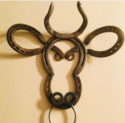 Horseshoe Crafts Projects, Metal Cow, Welding Crafts, Horseshoe Projects, Horseshoe Decor, Horseshoe Crafts, Welding Art Projects, Horse Shoes, Metal Working Projects