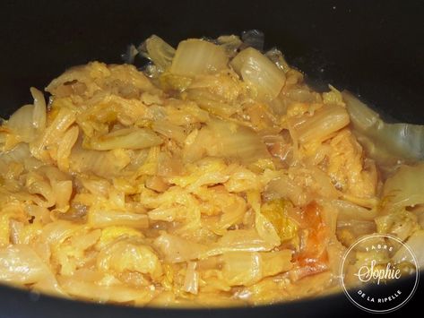 Une recette simple et chaleureuse Bacon Fried Cabbage, Small Cabbage, Vegetables Rice, Baked Bean Recipes, Cabbage And Bacon, Fried Cabbage, Napa Cabbage, Chinese Cabbage, Rice Pasta