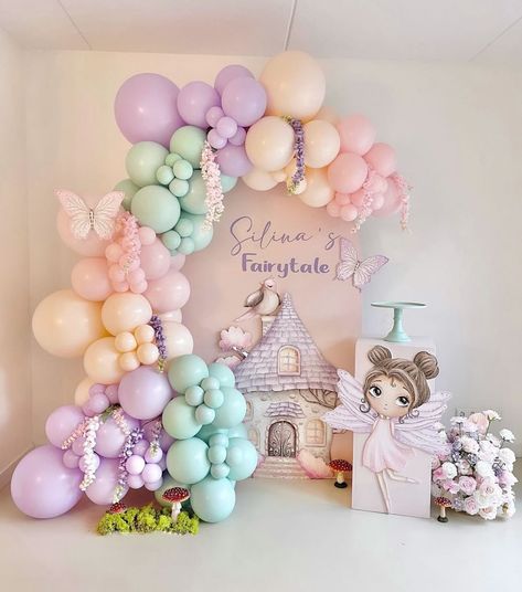 Birthday Cake 3 Yrs Old, Fairy Theme Birthday Party, Deer Birthday Party, Pink Balloon Garland, First Birthday Balloons, Fairy Theme, Fairy Garden Birthday Party, Happy Birthday Decor, Baby Birthday Decorations