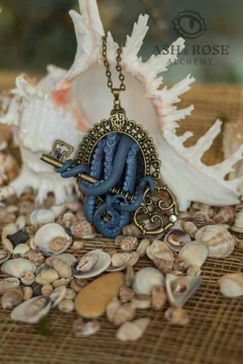 Ocean Mermaid, Mermaid Siren, Octopus Necklace, Polymer Clay Diy, Polymer Clay Jewelry Diy, Polymer Crafts, Magical Jewelry, Clay Jewelry Diy, Polymer Clay Pendant