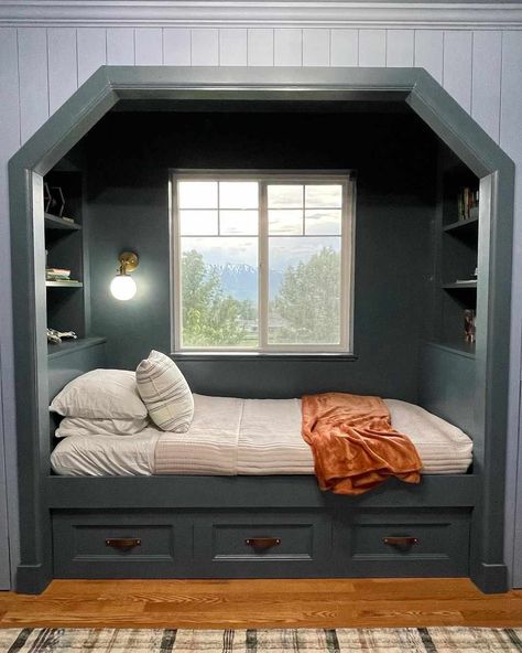 How to Design an Alcove Bed for Any Space Like a Pro Bed Alcove, Enclosed Bed, Alcove Bed, Mexico House, Mountain House Plans, Gorgeous Interiors, Room Size, Spare Room, Awesome Bedrooms