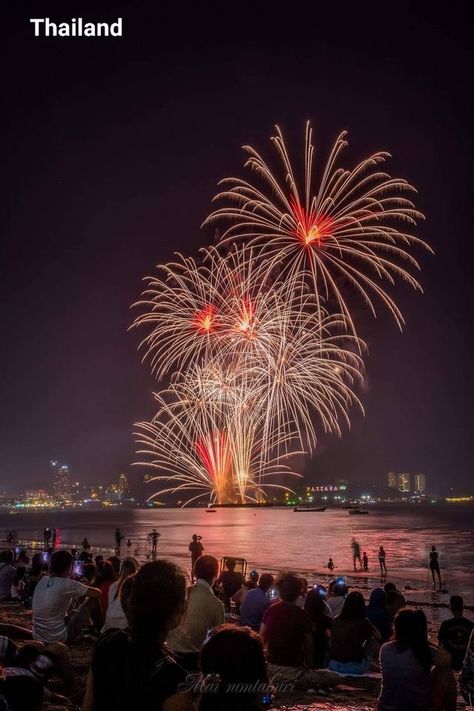 Chonburi Thailand, Bangkok Restaurant, Travelling Thailand, Thailand Tourism, Festival Aesthetic, Fireworks Festival, Koh Chang, Ao Nang, 28 November