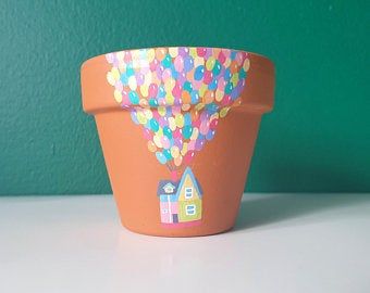 Pots Painting, Painting Pots, Clay Plant, Couple Crafts, Disney Garden, Painted Pot, Flower Pot Art, Painted Terracotta, Painted Pots Diy