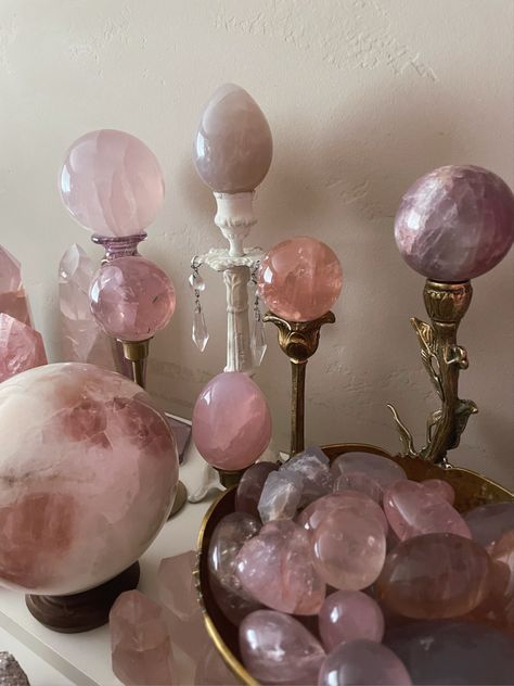 Artemis Crystals, Rose Quartz Aesthetic, Rose Quartz Accessories, Bubblegum Witch, Crystal Collection Display, Aphrodite Aesthetic, Diy Hair Accessories Ribbon, Earth Gift, Crystal Aesthetic