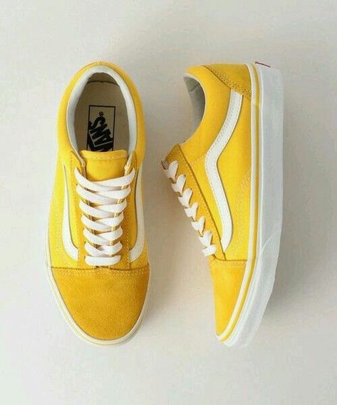 Best Casual Shoes, Yellow Vans, Tenis Vans, Yellow Sneakers, Yellow Shoes, Vans Sneakers, Shoe Closet, Vans Classic, Dream Shoes