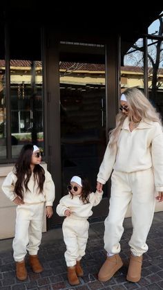 Mama And Me Fall Outfits, That Mom Aesthetic, Mommy And Me Winter Outfits, Fall Mommy And Me Outfits, Fall Pregnancy Outfits, Fall And Winter Maternity Outfits, Moms Outfit, Beige Mom, Pregnancy Fits