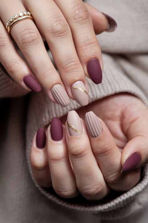 Embrace the beauty of autumn with this simple fall nail idea inspired by cozy sweater knits! Featuring soft, warm tones and a textured design, these nails capture the essence of fall fashion. Perfect for a weekend pumpkin patch visit or a cozy night in, this style combines elegance with comfort. Get ready to flaunt your chic fall vibe, and don窶冲 forget to add some shimmer for that extra sparkle! #FallNailIdeas #NailArt #AutumnNails Cool Tone Fall Nails, Fall Nail Designs Sweater, Autumn Classy Nails, Textured Fall Nails, November Nails Matte, Autumn Sweater Nails, Autumn Pumpkin Nails, Neutral Thanksgiving Nails, Short Almond Gel X Nail Designs