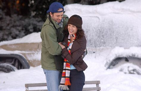 Lorelai and Luke - Gilmore Girls  He makes her an ice rink in her front yard.  True love Luke And Lorelai, Gilmore Girls Luke, Amy Sherman Palladino, Luke Danes, Kaptan Jack Sparrow, Team Logan, Gilmore Girl, Milo Ventimiglia, Lauren Graham