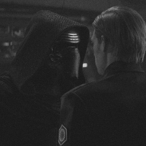 Kylux Aesthetic, Bane Star Wars, Kylo Ren Aesthetic, Sith Aesthetic, Faceless Character, Darth Bane, Darth Revan, Sequel Trilogy, Rey Skywalker