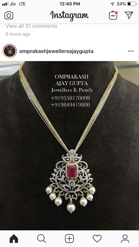 Ganesh Pooja, Jewellery Choker, Diamond Locket, Antique Gold Jewelry Indian, Fancy Jewelry Necklace, Diamond Wedding Jewelry, Gold Earrings Wedding, Bridal Jewellery Design, Gold Mangalsutra Designs