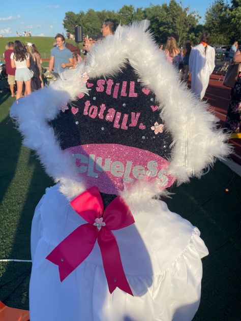 Girly Cap Decoration Graduation, Still Totally Clueless Grad Cap, Girly Grad Caps, Clueless Graduation Cap, Pink Graduation Cap Designs, Hello Kitty Graduation Cap, Girly Graduation Cap, Grad Hats, Caps Ideas