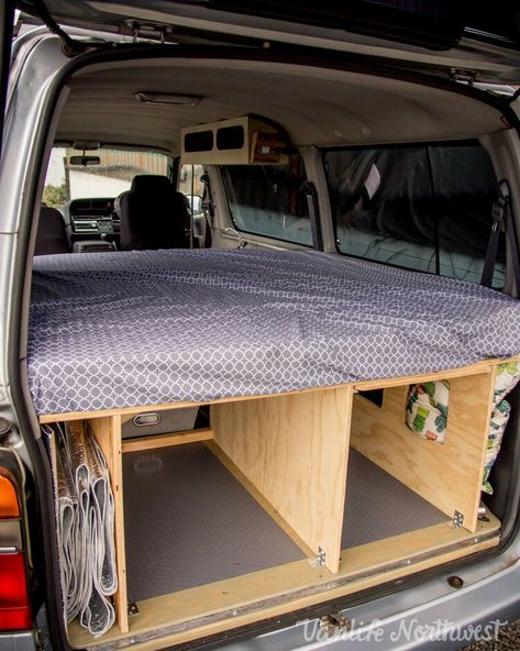 Toyota Hiace Van Conversion, Toyota Hiace Campervan Interior, Toyota Hiace Super Custom, Toyota Hiace Campervan, Hiace Camper, Campervan Ideas, Camper Beds, Van Bed, Toyota Van