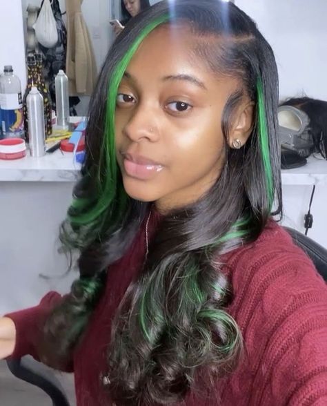 Green Peekaboo Sew In, Sew In With Green Highlights, Dark Green Skunk Stripe Hair, Green Peak A Boo Hair, Skunk Stripe Quick Weave, Quick Weave Hairstyles With Color, Peekaboo Sew In, Green Skunk Stripe, Peak A Boo Hair