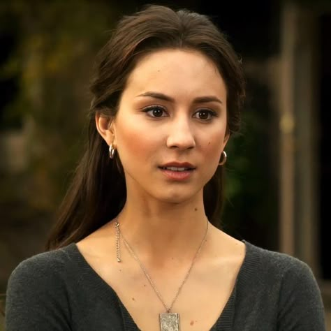 Spencer Hastings Makeup, Spencer Hastings Hair, Spencer Pll, Spencer Hastings Outfits, Spencer Hastings Style, Pretty Little Liars Spencer, Pll Fashion, Pretty Little Liars Fashion, Spencer Hastings