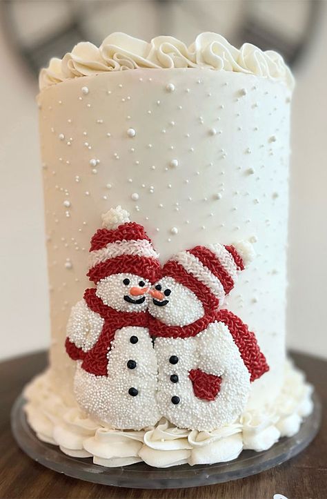 festive cake, winter cake, Christmas cake ideas, festive Christmas cake ideas, winter cake decoration, festive cake pictures, festive cake aesthetic Christmas Cake Frosting Ideas, White Christmas Cakes Ideas, Christmas Theme Smash Cake, Vintage Christmas Cake Decorations, Penguin Cake Design, Santa Hat Cake, White Christmas Cakes, Christmas Bday Cake, December Birthday Cake Ideas