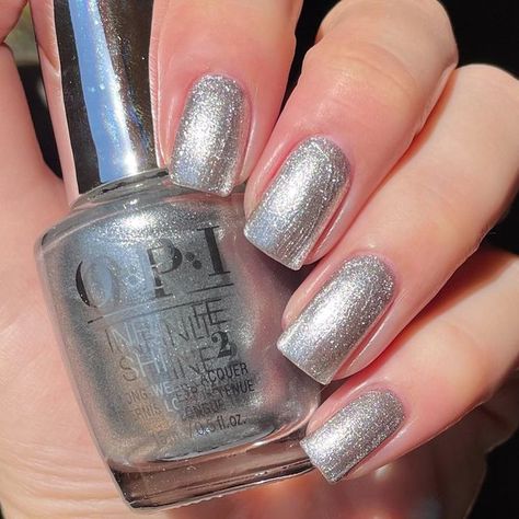 Go Big Or Go Chrome Opi, Opi Go Big Or Go Chrome, Opi Colors, Opi Nail Colors, Opi Infinite Shine, Ring In The New Year, Fun Color, Opi Nails, Nail Colors