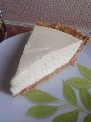 Lyon Eats: No Bake Cheesecake with Agar-Agar Fluffy Key Lime Pie, Cream Cheese Bars Recipe, Lemon Cream Cheese Bars, Lemon Meringue Cheesecake, Lemon Cheesecake Recipes, No Bake Lemon Cheesecake, Lemon Cheesecake Bars, Cream Cheese Bars, Biscuits Graham