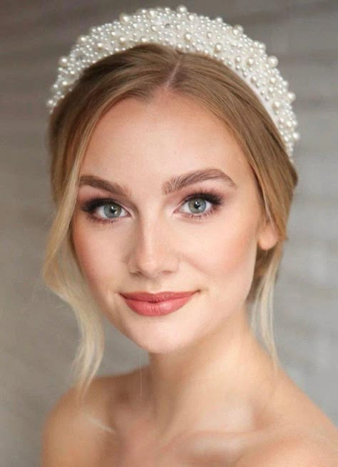 Pearl Wedding Accessories Pearl Hair Accessories Wedding, Pearl Wedding Dresses, Pearl Wedding Accessories, Pearl Hair Accessories, Pearl Headband Wedding, Blonde Bride, Wedding Hairstyles And Makeup, Pearl Wedding Dress, Pearl Bridal Headband