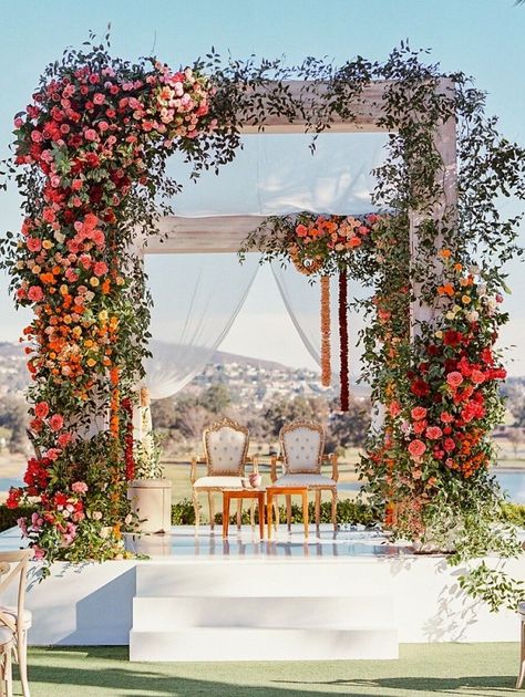 Wooden Mandap Decor, Fairmont Wedding, Mandap Ideas, Hindu Wedding Decorations, Hindu Weddings, Mandap Design, Hindu Ceremony, Mandap Decor, Wedding Mandap