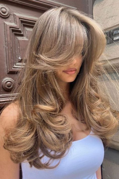 #hair #hairstyles #haircolor #haircut Hair Colorful, Honey Brown Hair, Brown Hair Inspo, Hairstyles For Layered Hair, Honey Blonde Hair, Dark Blonde Hair, Blonde Hair Inspiration, Blowout Hair, Blonde Hair Looks